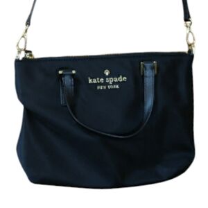 Kate Spade Black Nylon Crossbody Bag with Gold Hardware Y2K Chic Classic Elegant